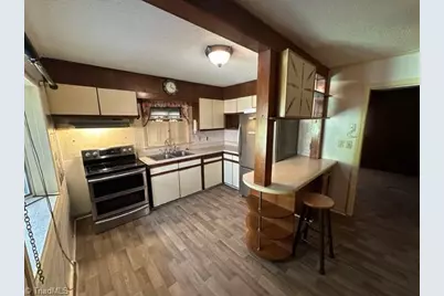 1704 Pichard Street, Greensboro, NC 27401 - Photo 10