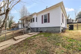 904 Branch St, Eden, NC 27288 - Photo 1