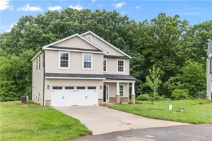 165 Red Maple Wy, King, NC 27021 - Photo 2
