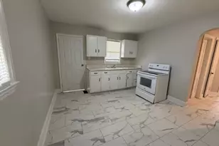 3806 Wooddale Ln, Greensboro, NC 27405 - Photo 6