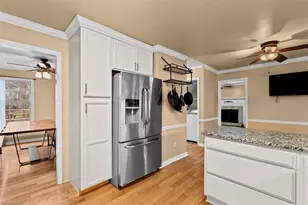 1202 Hickory Trace Dr, Greensboro, NC 27407 - Photo 18