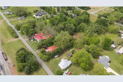 429 N Asheboro Street, Liberty, NC 27298 - Photo 40