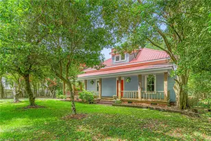 429 N Asheboro St, Liberty, NC 27298 - Photo 2