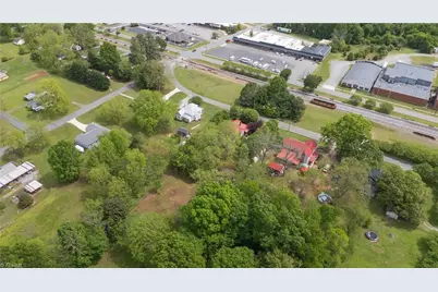 429 N Asheboro Street, Liberty, NC 27298 - Photo 48