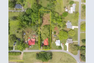 429 N Asheboro Street, Liberty, NC 27298 - Photo 1