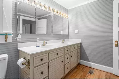 429 N Asheboro Street, Liberty, NC 27298 - Photo 18