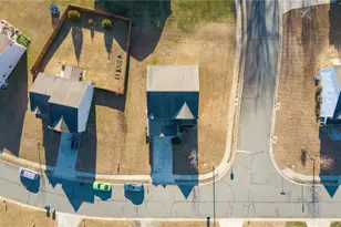 400 Walnut Crossing Dr, Whitsett, NC 27377 - Photo 24