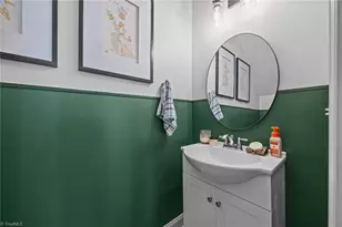 421 Fairway Dr, Mebane, NC 27302 - Photo 14