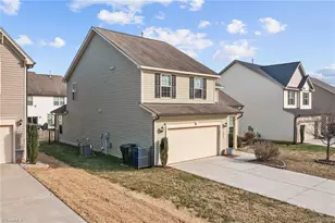 421 Fairway Dr, Mebane, NC 27302 - Photo 2