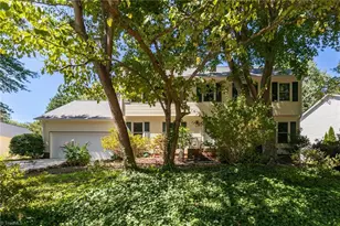 905 Northshore Ct, High Point, NC 27265 - Photo 4