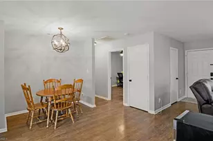 900 Beaumont Ave, Greensboro, NC 27401 - Photo 10