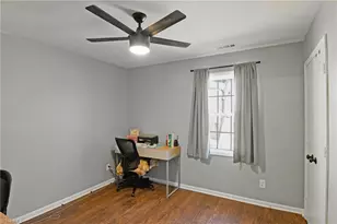 900 Beaumont Ave, Greensboro, NC 27401 - Photo 22