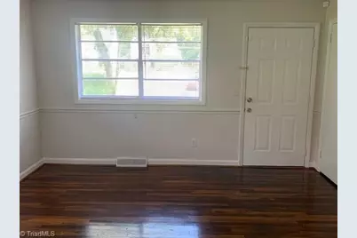 1813 Walker Avenue #D, Greensboro, NC 27403 - Photo 4