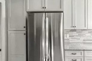 3222 S Elm-Eugene St, Greensboro, NC 27406 - Photo 6