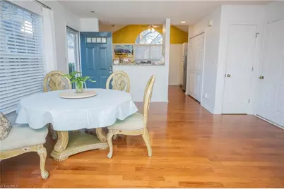 10 Hudson Circle, Greensboro, NC 27410 - Photo 8