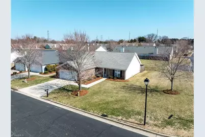 2922 Hearthstone Point Drive, High Point, NC 27265 - Photo 2