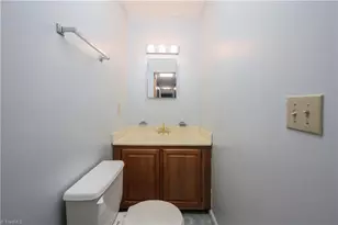 682 Cecil St, Thomasville, NC 27360 - Photo 40