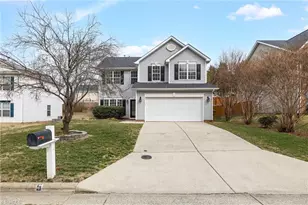 5 Hartsfield Ct, Greensboro, NC 27407 - Photo 2