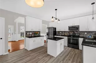 5 Hartsfield Ct, Greensboro, NC 27407 - Photo 14