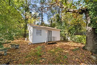 1004 Highland Avenue, Greensboro, NC 27403 - Photo 24