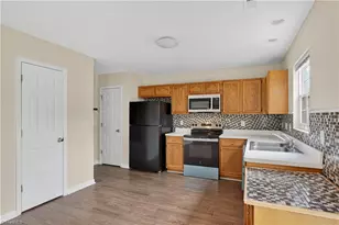 3518 Panarama Dr, Greensboro, NC 27405 - Photo 16