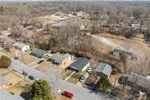 833 Bowerwood Dr, Thomasville, NC 27360 - Photo 42