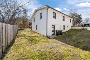 833 Bowerwood Dr, Thomasville, NC 27360 - Photo 32