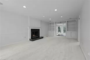 1200 Heathrow Dr, Greensboro, NC 27410 - Photo 16