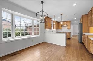 1200 Heathrow Dr, Greensboro, NC 27410 - Photo 14