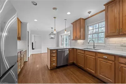 1200 Heathrow Drive, Greensboro, NC 27410 - Photo 10