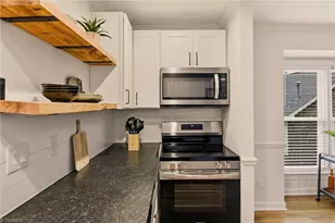 5137 Autumncrest Dr, Greensboro, NC 27407 - Photo 14