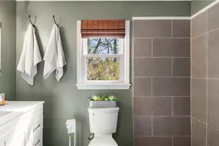 2800 Stratford Dr, Greensboro, NC 27408 - Photo 26