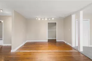 2800 Stratford Dr, Greensboro, NC 27408 - Photo 6