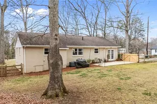 401 Springtime Dr, Greensboro, NC 27409 - Photo 42