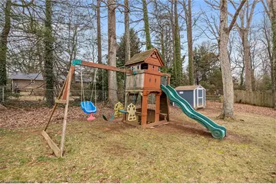 401 Springtime Drive, Greensboro, NC 27409 - Photo 30