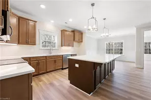 1994 Meadowview Dr, Graham, NC 27253 - Photo 10