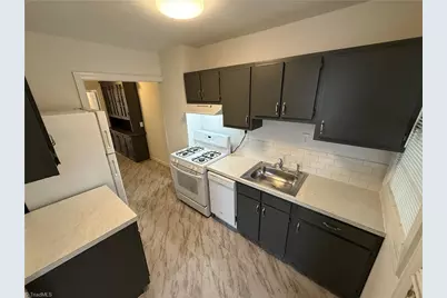 1422 Glade Street, Winston-Salem, NC 27101 - Photo 16