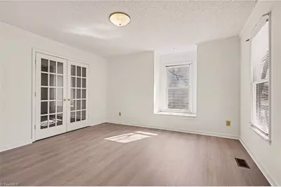 3226 Derby Circle, High Point, NC 27265 - Photo 6