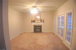 4324 Clovelly Dr, Greensboro, NC 27407 - Photo 16