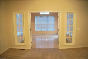 4324 Clovelly Dr, Greensboro, NC 27407 - Photo 18