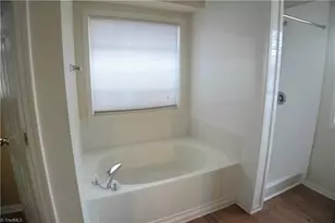 4324 Clovelly Dr, Greensboro, NC 27407 - Photo 22