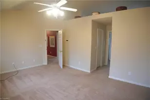 4324 Clovelly Dr, Greensboro, NC 27407 - Photo 24