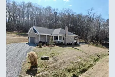 2098 Park Drive, Mount Airy, NC 27030 - Photo 2