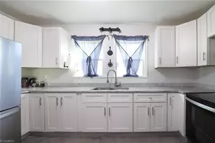 218 W Washington St, Mayodan, NC 27027 - Photo 20