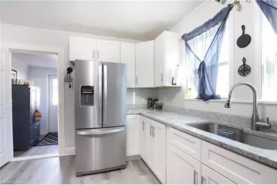 218 W Washington Street, Mayodan, NC 27027 - Photo 10