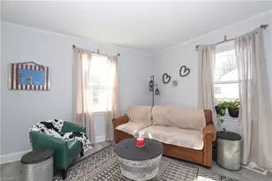 218 W Washington St, Mayodan, NC 27027 - Photo 12