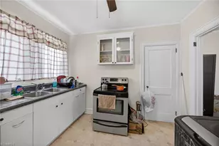 210 Hundley Dr, Eden, NC 27288 - Photo 12