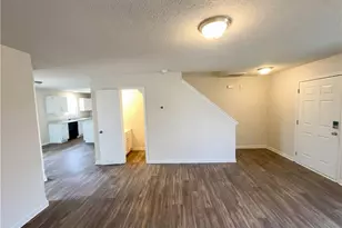 1942 Briar Run Dr, Greensboro, NC 27405 - Photo 6