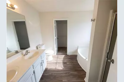 1942 Briar Run Drive, Greensboro, NC 27405 - Photo 20