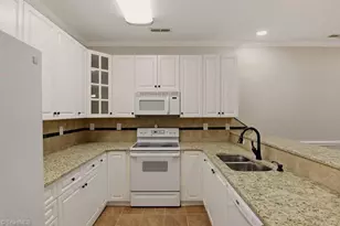 185 Alpine Ct, Winston-Salem, NC 27104 - Photo 10